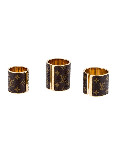 louis vuitton 3 ring set|Louis Vuitton monogram ring.